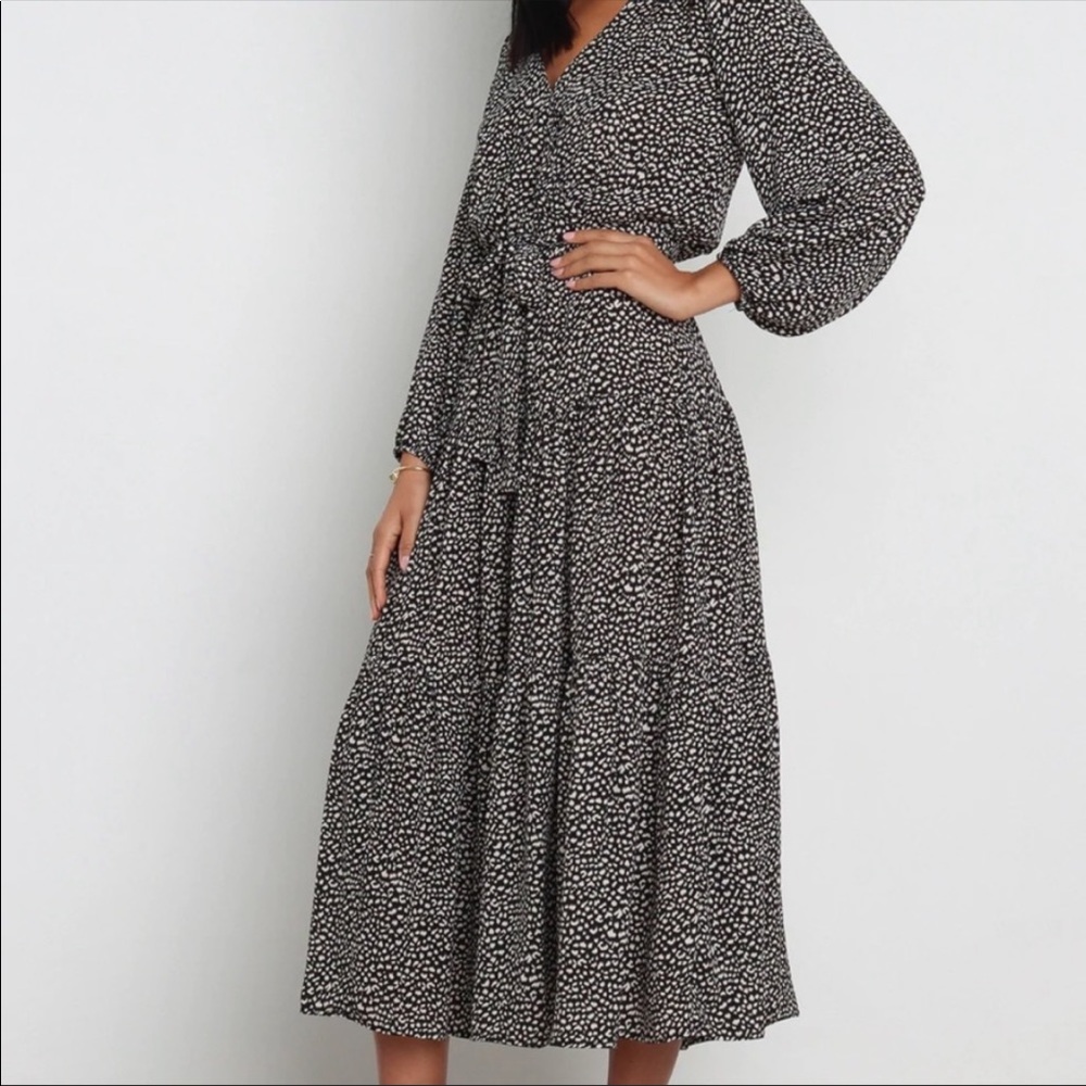 Petal & Pup Maxi Dress Size M